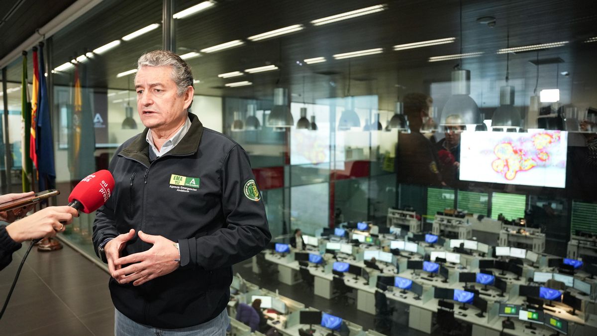 El cambio de tendencia en el temporal abre la puerta a bajar la alerta en Andalucía, con 6.462 personas aún desalojadas