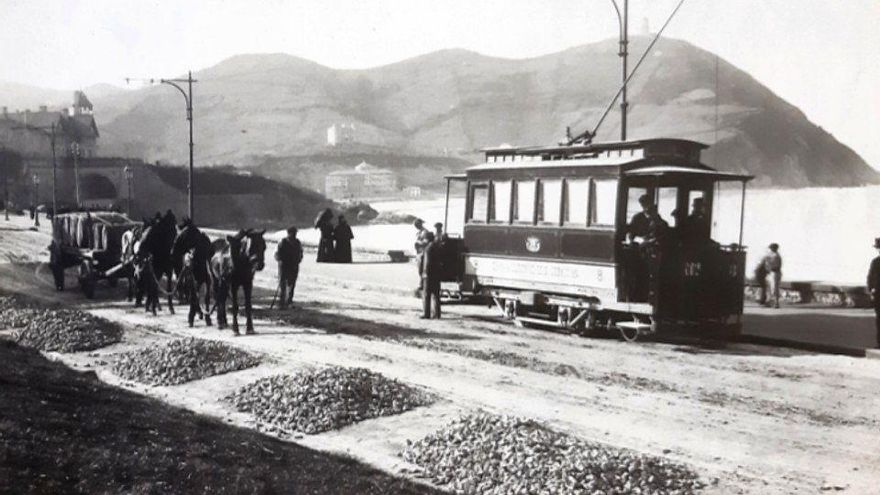 Primer tranvía eléctrico de Guipuzkoa, en San Sebastián en 1897