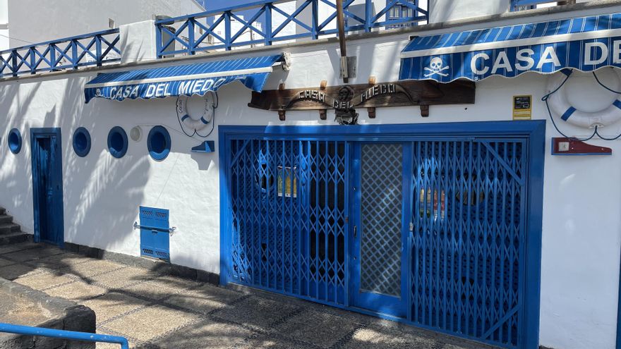 Un bar cerrado en el Charco de San Ginés, Arrecife