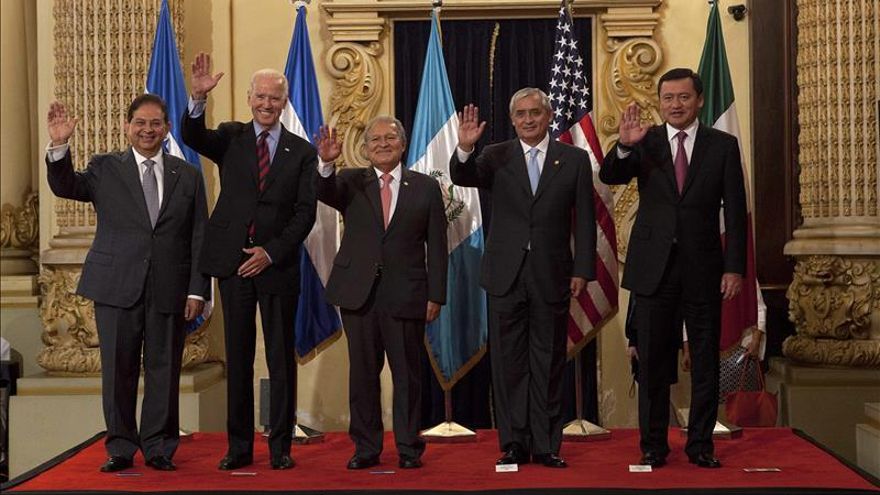 Guatemala y EE.UU. anuncian medidas para afrontar la crisis de menores migrantes