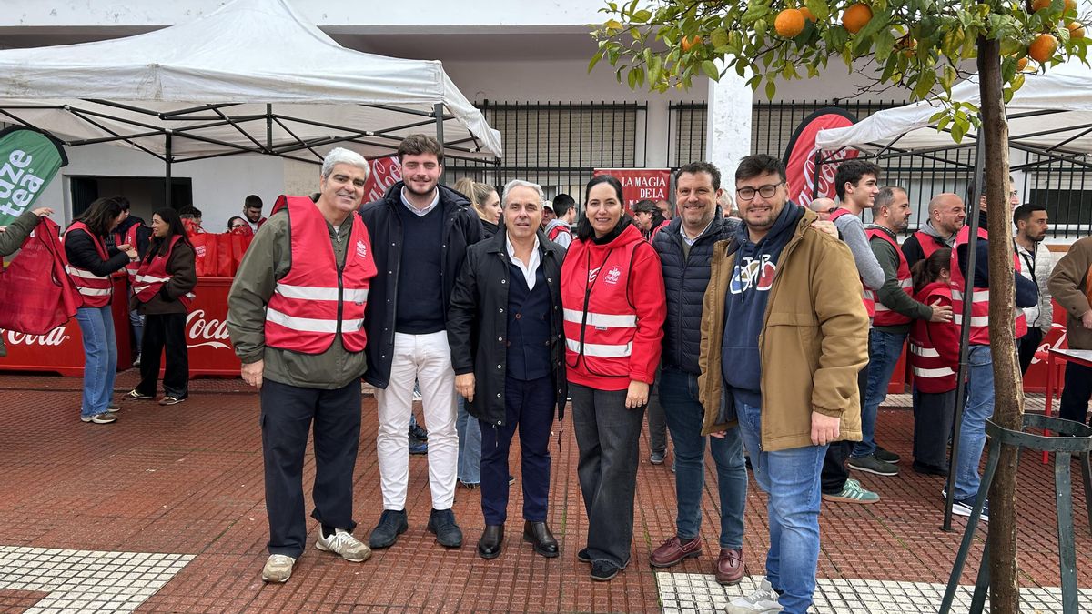 Coca-Cola se une al Ayuntamiento de Sevilla para repartir 500 comidas a familias vulnerables del barrio de Torreblanca