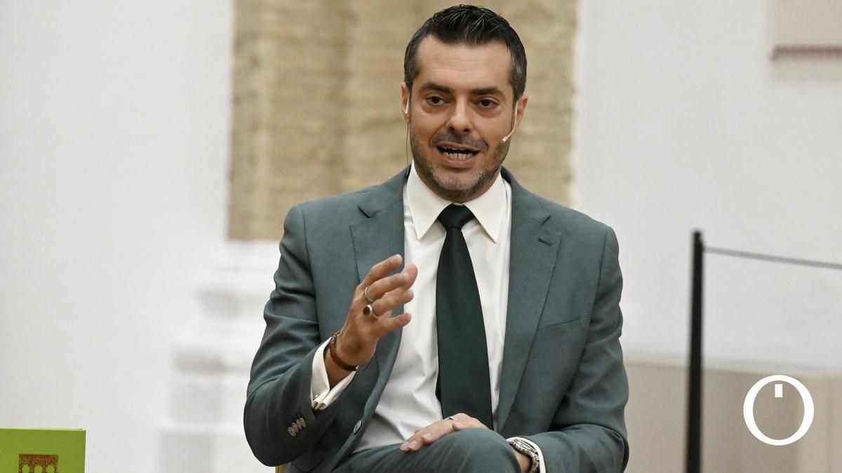 El CAL retomará en septiembre su programación en Córdoba de la mano del poeta Joaquín Pérez Azaustre