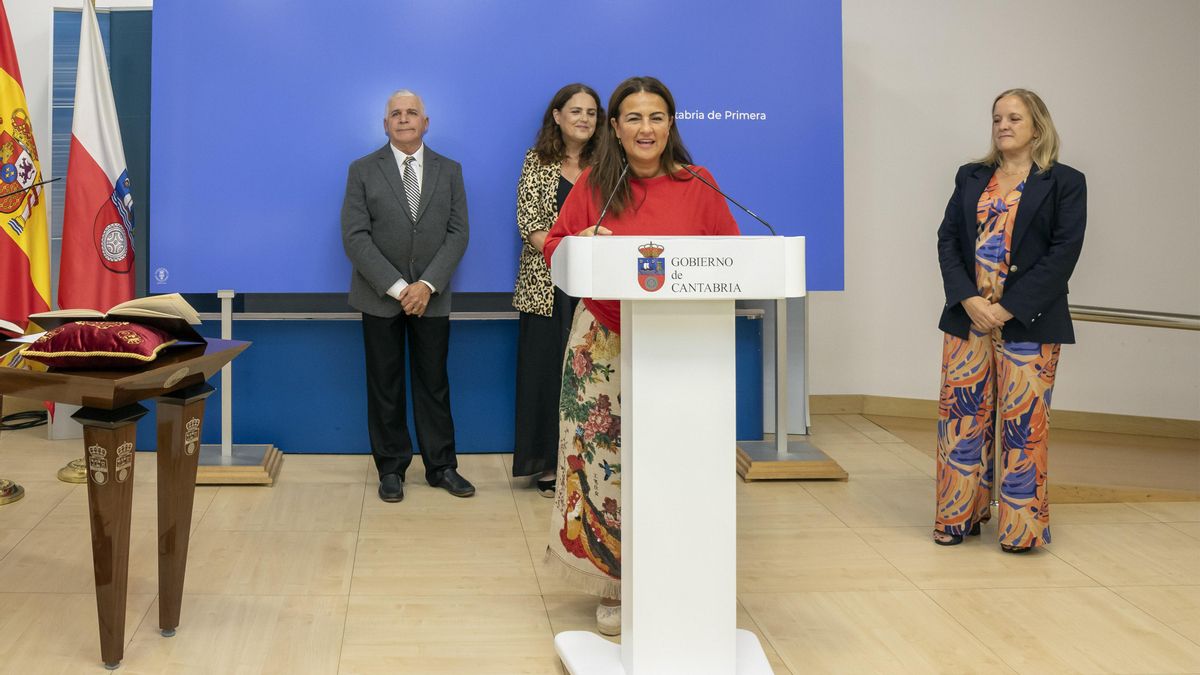 La consejera de Inclusión Social del Gobierno de Cantabria, Begoña Gómez del Río, en rueda de prensa.