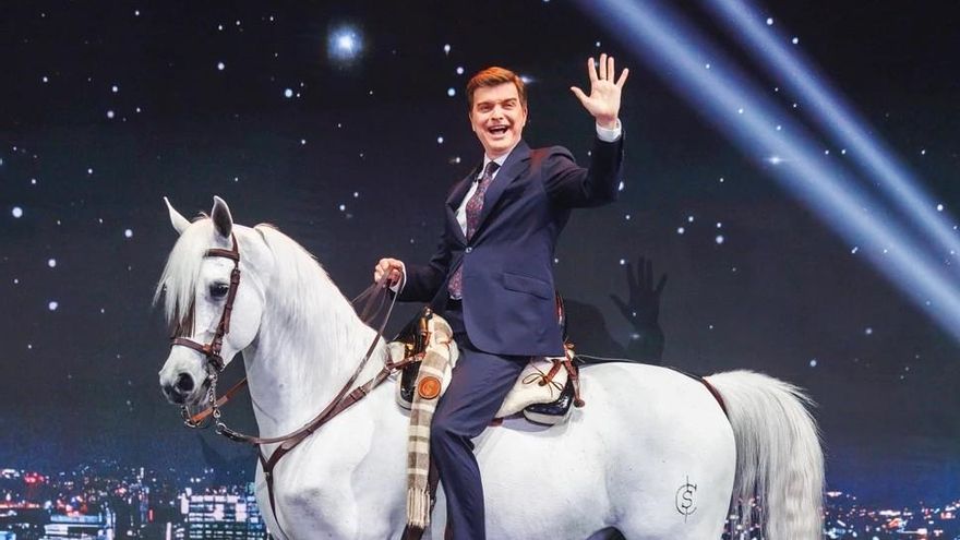 'Cara al Show' se estrenó en laSexta con 3 diferencias con RTVE, una curiosidad en la mesa de Marc Giró y un monólogo sobre "prefachas"