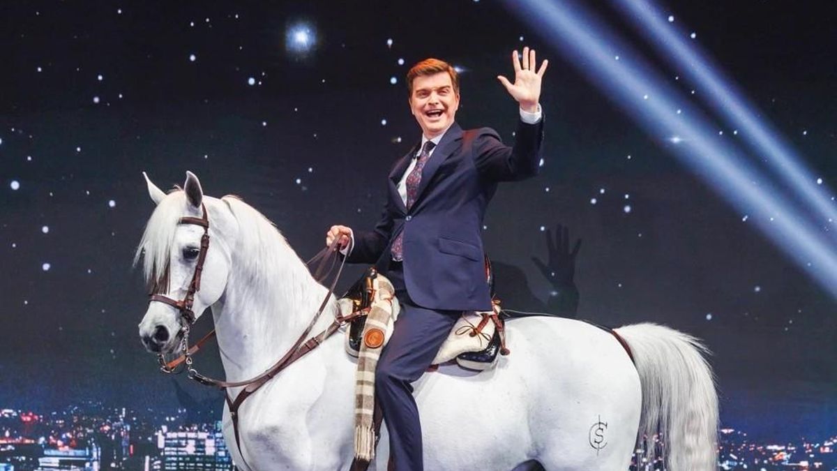 'Cara al Show' se estrenó en laSexta con 3 diferencias con RTVE, una curiosidad en la mesa de Marc Giró y un monólogo sobre "prefachas"