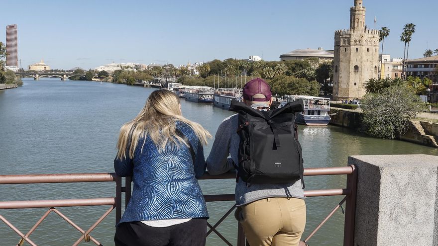 Más sol, pero algunas lluvias: la Aemet adelanta chubascos en el norte