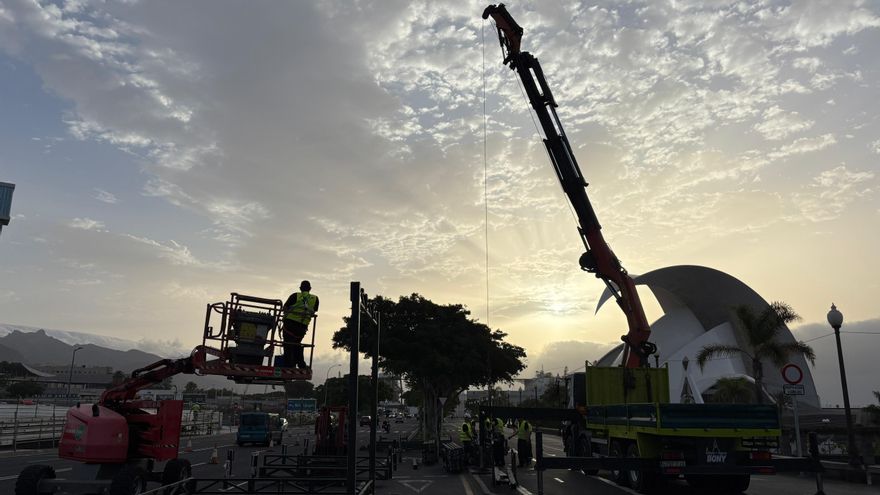 Limitado el acceso a los garajes privados de la zona del Desfile de las Fuerzas Armadas en Santa Cruz de Tenerife este sábado