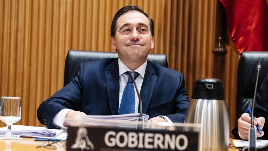 El ministro de Exteriores, José Manuel Albares, durante la Comisión de Asuntos Exteriores, Unión Europea y Cooperación, en el Congreso de los Diputados, a 29 de enero de 2024, en Madrid (España).