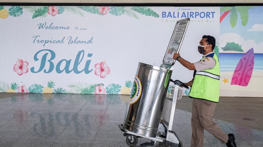 Indonesia abre Bali y Riau al turismo internacional sin tener vuelos directos EFE/EPA/MADE NAGI