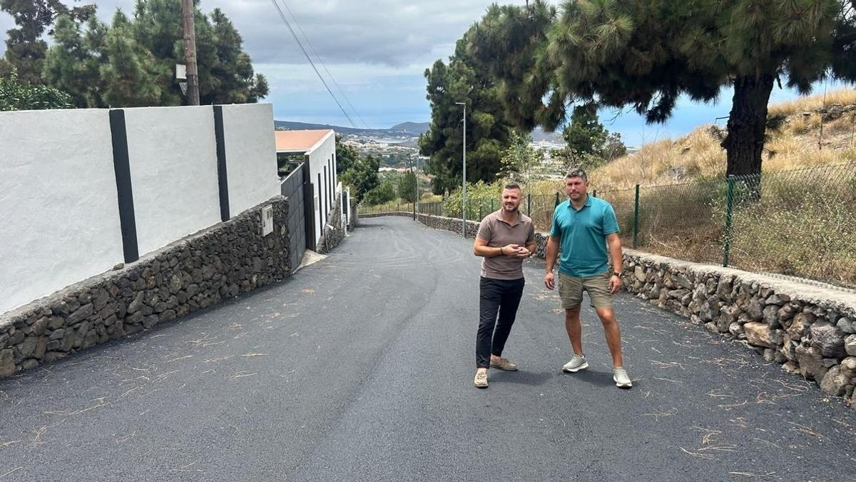 El Paso mejora el firme y la seguridad de la calle Pino Santiago con una inversión de 60.000 euros