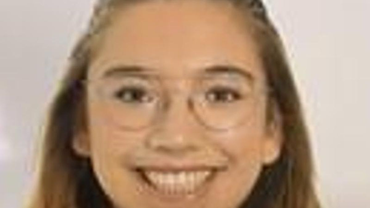 SARA ASTORGA VALLEJO 21 años