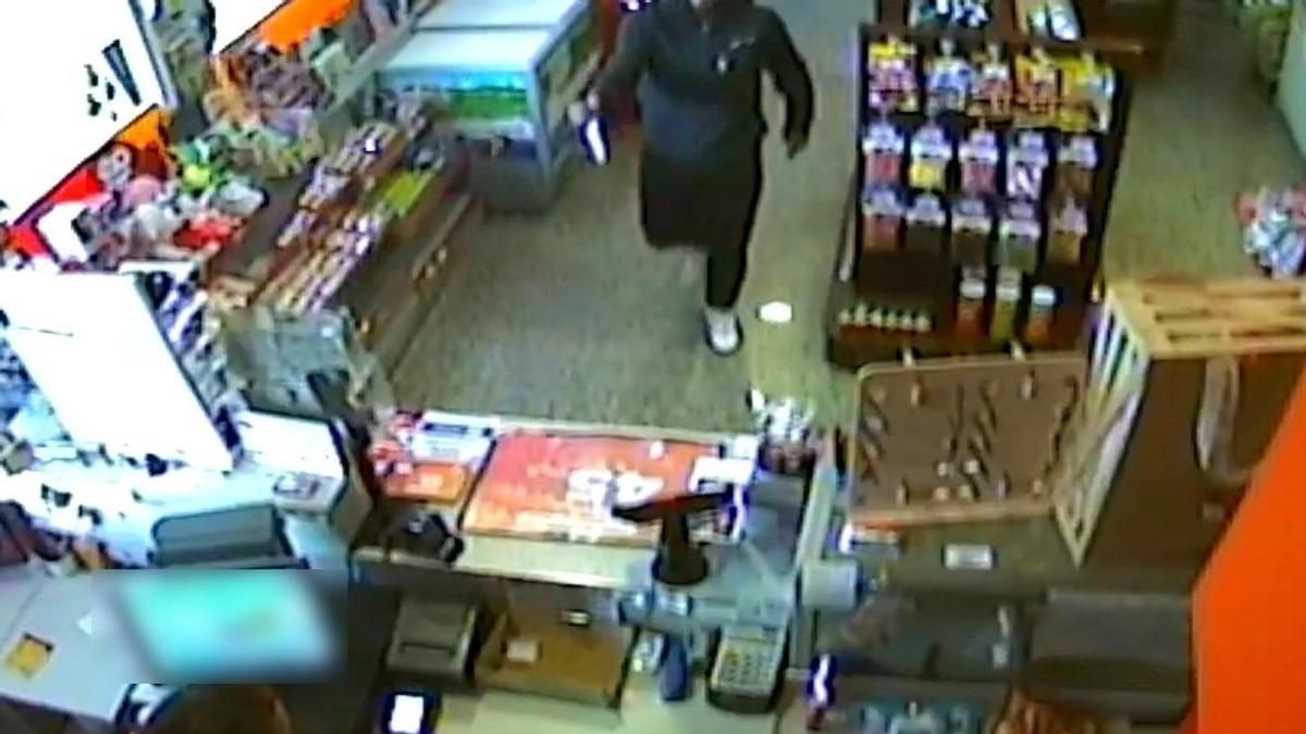 Detenido por atracar una gasolinera con un cuchillo y robar 200 euros en Camponaraya