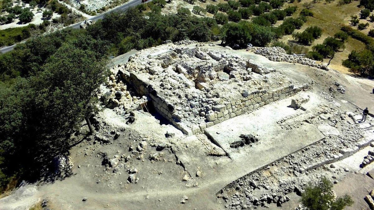 El yacimiento del Cerro de la Merced de Cabra será protegido como Bien de Interés Cultural