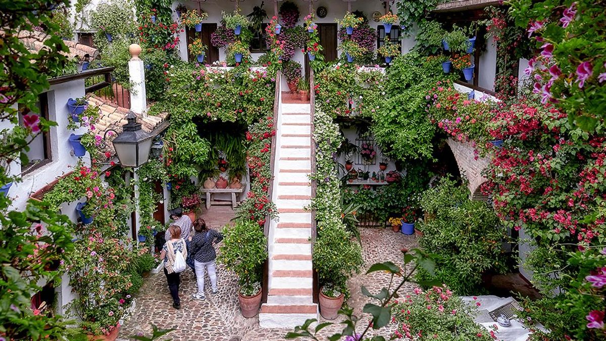 La fiesta de los patios