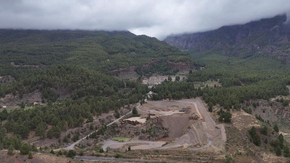La Plataforma Vecinal El Riachuelo La Graja advierte de “la desaparición del antiguo camino a La Cumbrecita tras la renovación de la licencia para la extracción de áridos en El Riachuelo” .