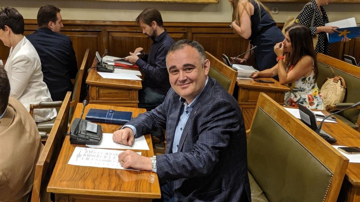 El senador del PRC Fernández Viadero, portavoz del Grupo Mixto en las comisiones de Agricultura y Ciencia