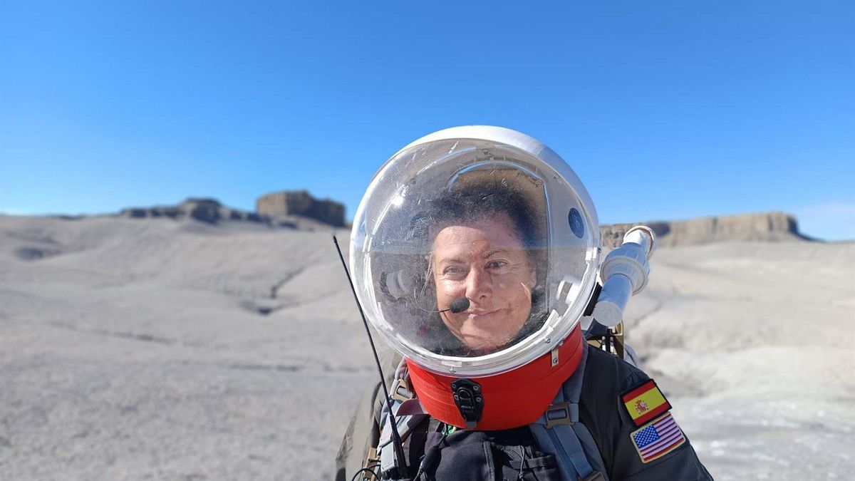 La piloto cordobesa y candidata a astronauta comercial Mariló Torres en su misión espacial análoga en la Mars Desert Research Station, ubicada en el desierto americano de Utah.
