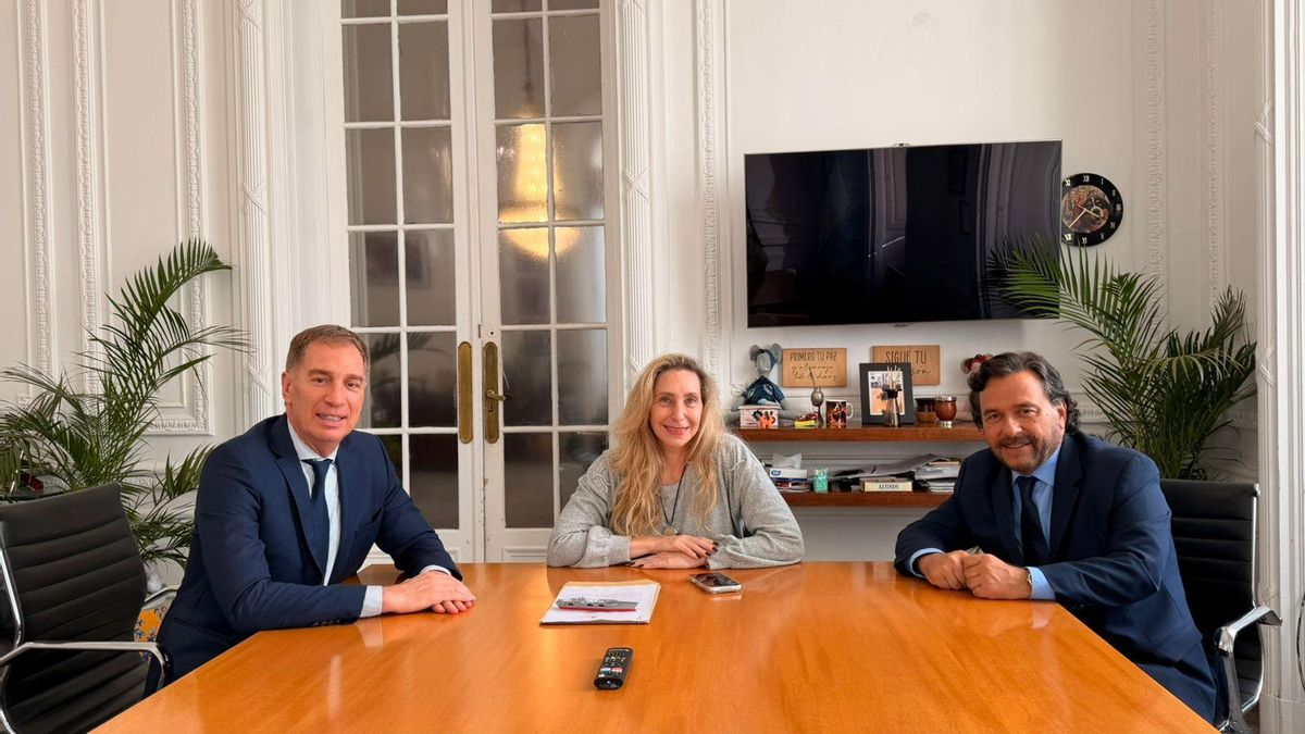 Gustavo Sáenz visitó esta semana a Karina Milei y Diego Santilli en la Casa Rosada.