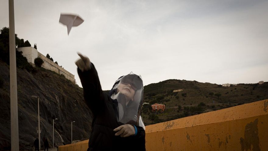 La vida a escondidas del sol de los enfermos de XP: "Llevaba guantes y dos capas de ropa, pero seguía quemándome"