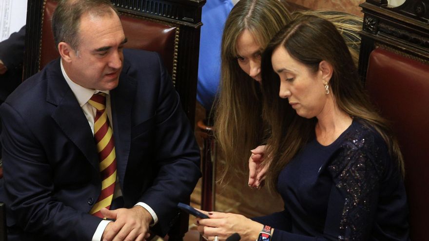 Santiago Caputo acecha a Villarruel y se mete en la discusión por la presidencia provisional del Senado