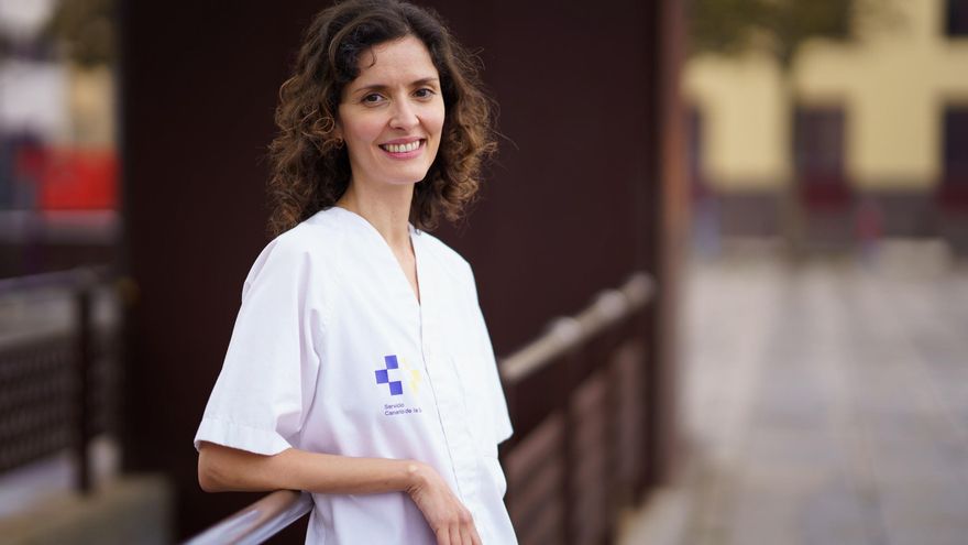 La enfermera de atención primaria, Nieves Correa, y coautora de un estudio sobre la mutilación genital femenina publicado en la Revista Española de Salud Pública, reclama en una entrevista con Efe que estas mujeres deberían ser atendidas en la salud pública por un equipo multidisciplinar, como ya ocurre en la Comunidad Valenciana. EFE/ Ramón De La Rocha