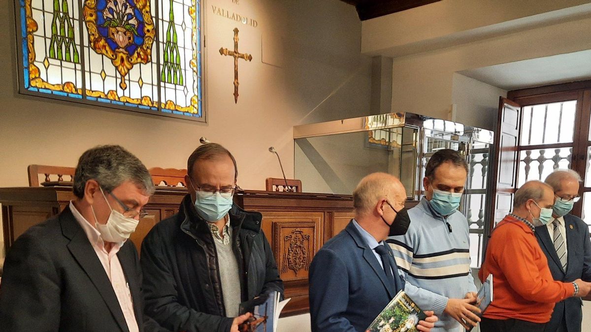 Presentación de la revista y el programa de la Semana Santa 2022 de Valladolid.