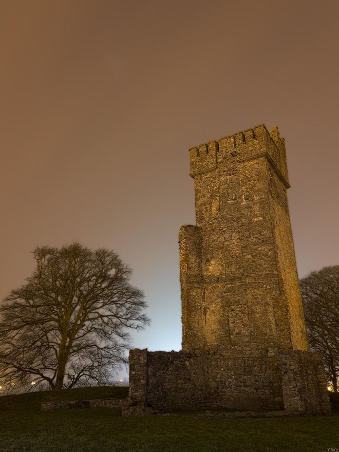 Torre de Cú Chulainn's. Este castillo normando es, según la tradición, el lugar de nacimiento de uno de los héroes más importantes de la mitología del país.