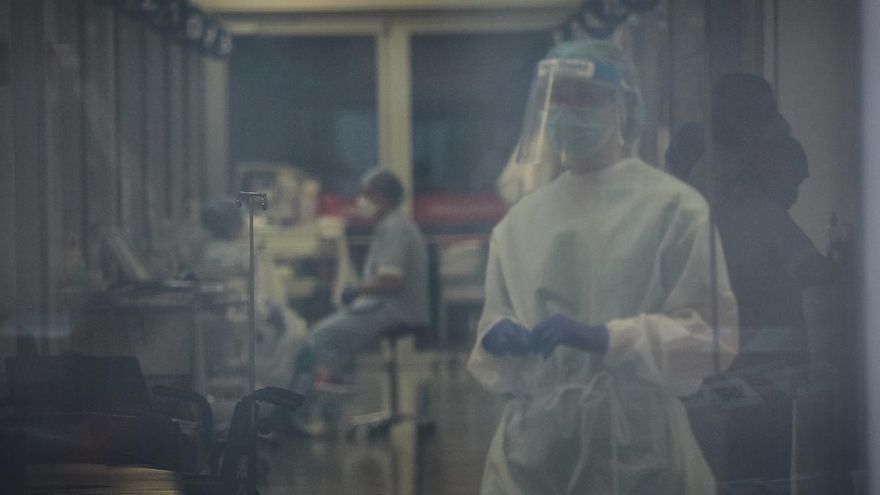 La pandemia en Navarra sigue por encima del centenar de casos y se cobra una nueva vida, una mujer de 88 años