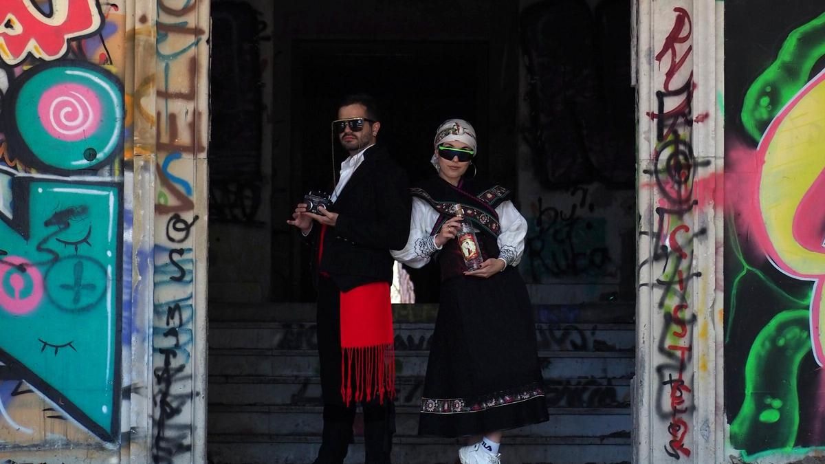 Mario Mediero y Diana Villalobos, bailarines de Jotas de Club.