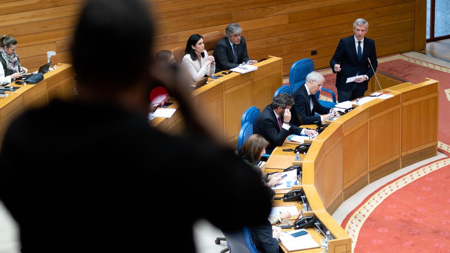 Pontón al presidente de la Xunta: “Lamento que le moleste que miles de gallegos defiendan la sanidad pública”