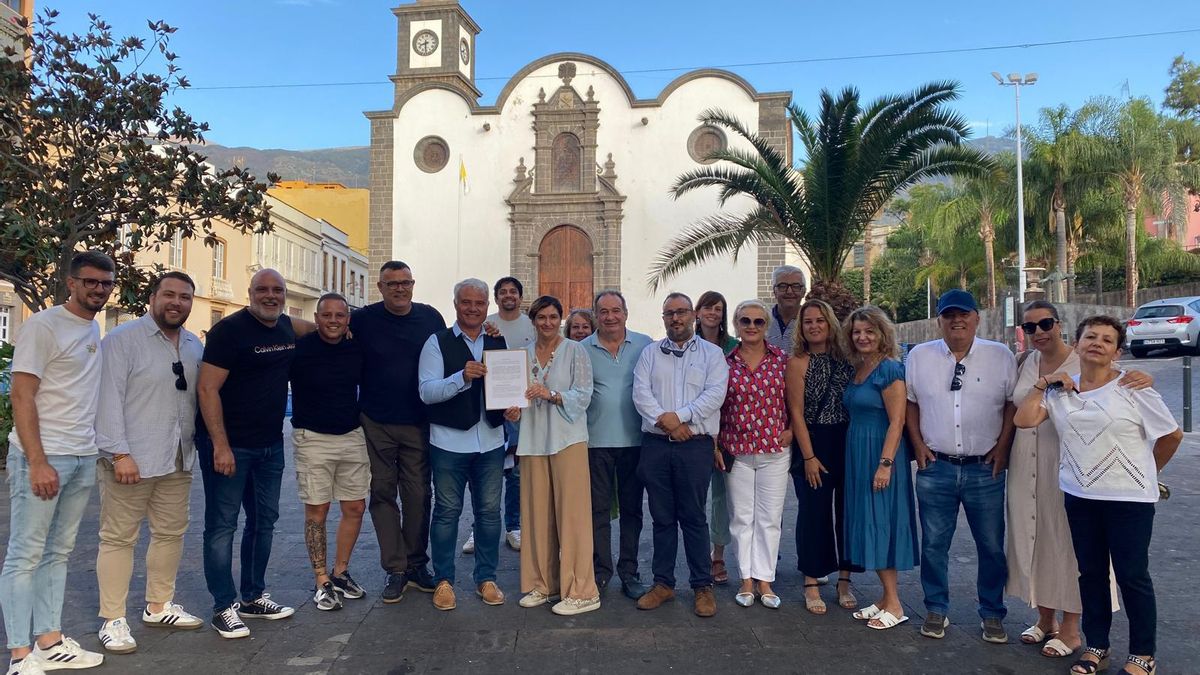 El PSOE abre expediente de expulsión a los dos tránsfugas que apoyan la censura en Güímar