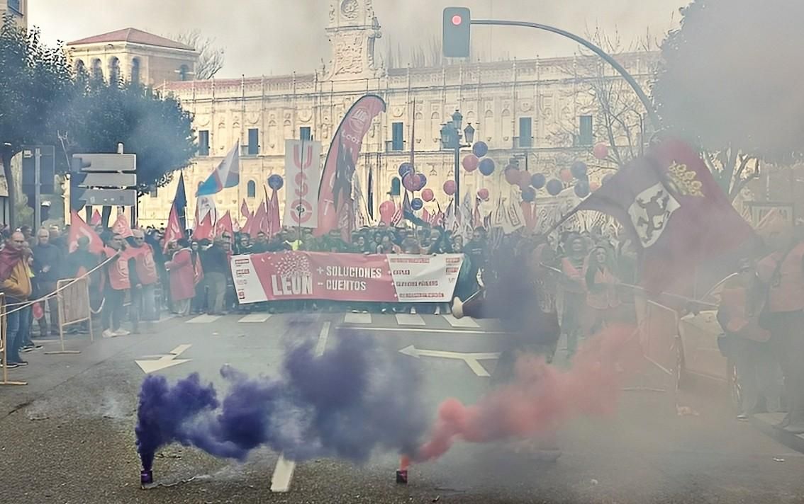 Las imágenes de la gran protesta por el futuro de León el 16F de 2025