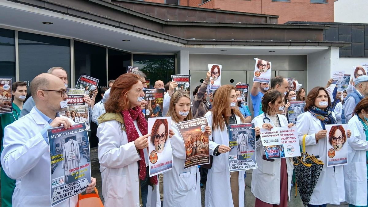 Concentración silenciosa de médicos en Ciudad Real durante la semana de huelga