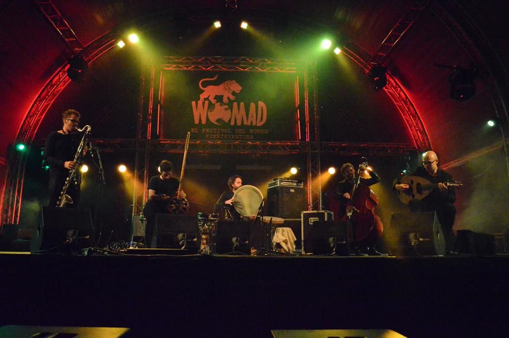 Actuación de L'Hijâz'Car durante el Womad Fuerteventura 2014 | Iago Otero Paz