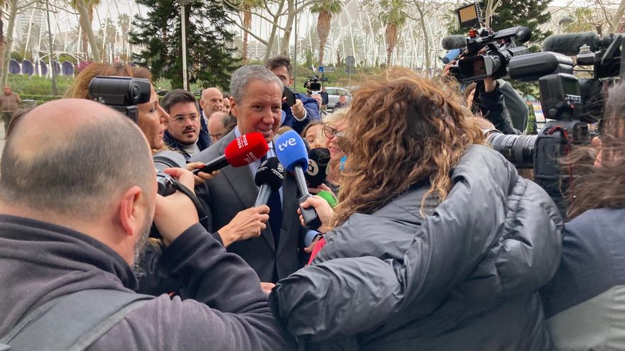 Los leales a Zaplana lo dejan solo para pactar reducciones de condenas