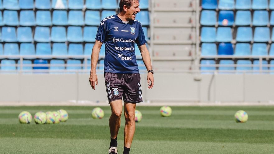 Ramis prevé ante el Alavés "cosas diferentes" al derbi