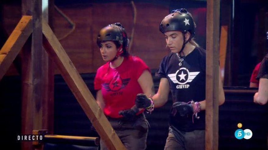 Elettra y Aless Gibaja en la prueba militar de 'GH VIP'