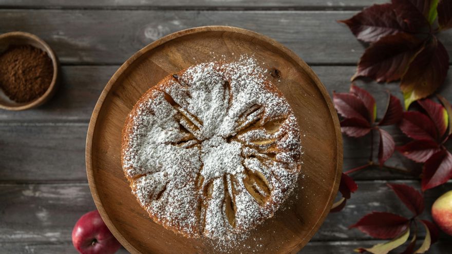 Tarta de manzana: el postre de siempre que puedes hacer en 30 minutos y con pocos ingredientes