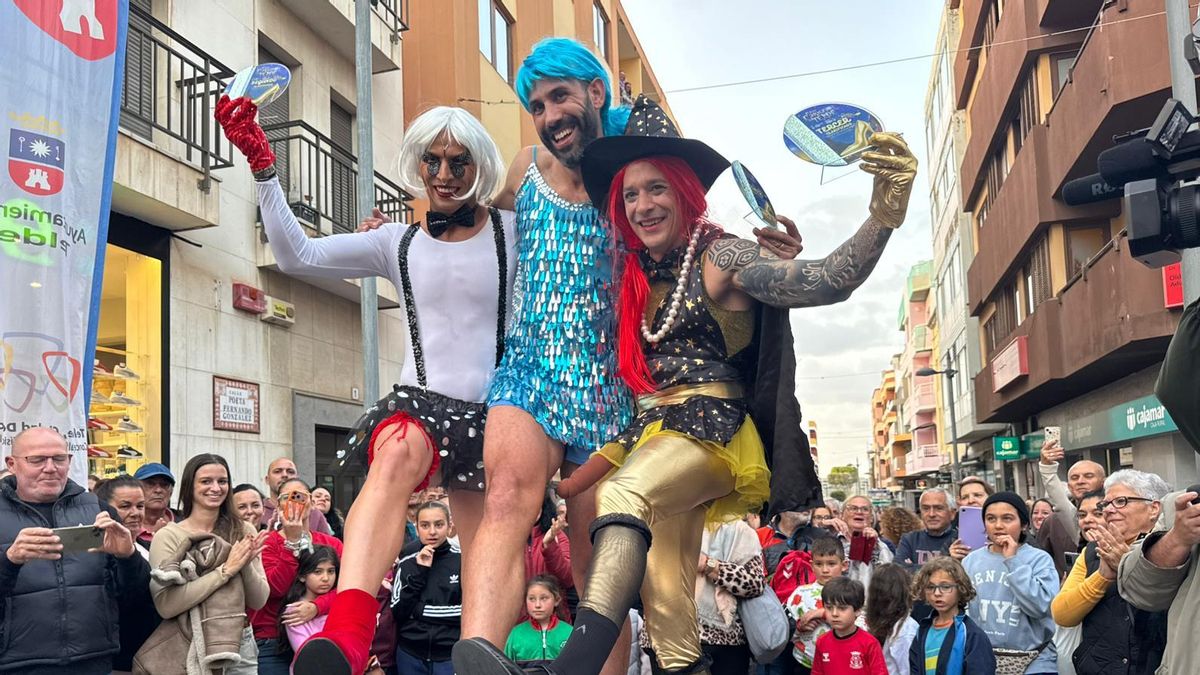 Daniel Sosa gana la carrera de tacones del Carnaval de Telde