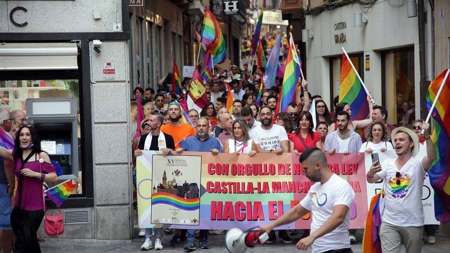 Un momento del la manifestación del Orgullo en Toledo
