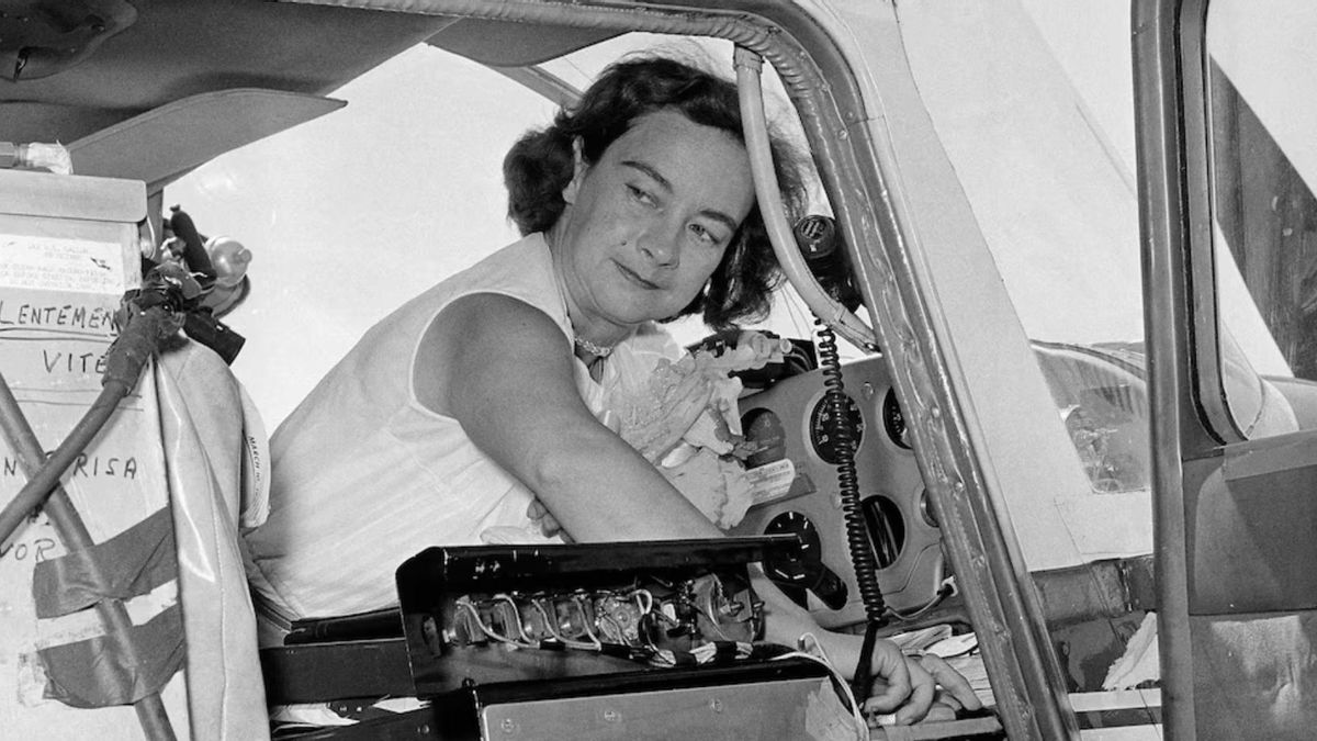 El 17 de abril de 1964 aterrizó triunfante en su Cessna en el mismo aeropuerto del punto inicial tras 29 días de viaje y 21 paradas