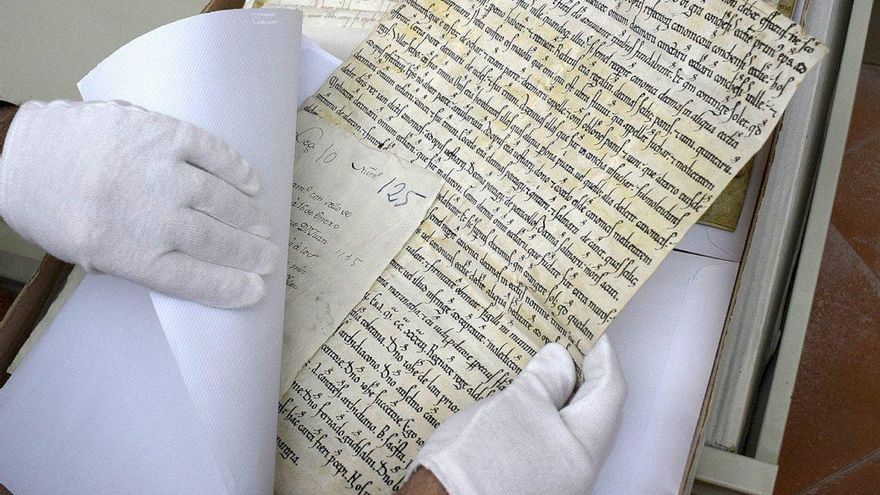 Los tesoros ocultos en el archivo del Cabildo de la catedral de Cuenca