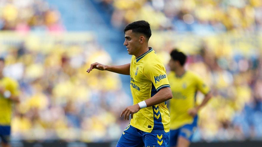 Las Palmas intentará que a la tercera llegue la vencida ante la Real Sociedad B
