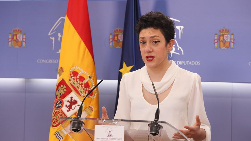 La portavoz parlamentaria de Unidas Podemos, Aina Vidal, interviene en una rueda de prensa anterior a una Junta de Portavoces en el Congreso de los Diputados, en Madrid (España), a 9 de marzo de 2021.