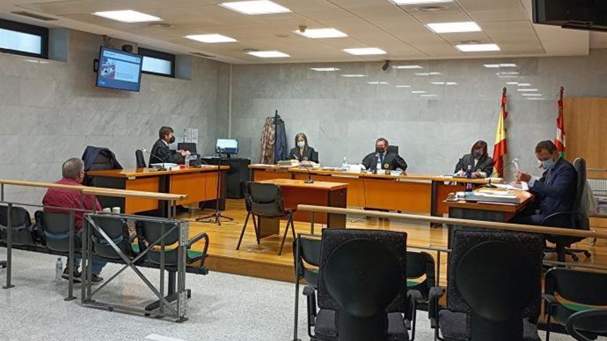 Condenan a seis años de cárcel a un exentrenador de fútbol de Basauri por abuso sexual a un menor