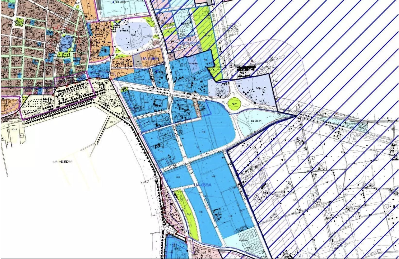 Mapa inclòs a l'avenç del PGOU de Sant Antoni: pintades en blau apareixen les parcel·les que segueixen sent urbanitzables malgrat estar situades entre les desembocadures de dos torrents