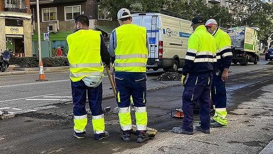 CCOO advierte de que en Castilla-La Mancha se trabajan "más horas" y con "menos peso" salarial