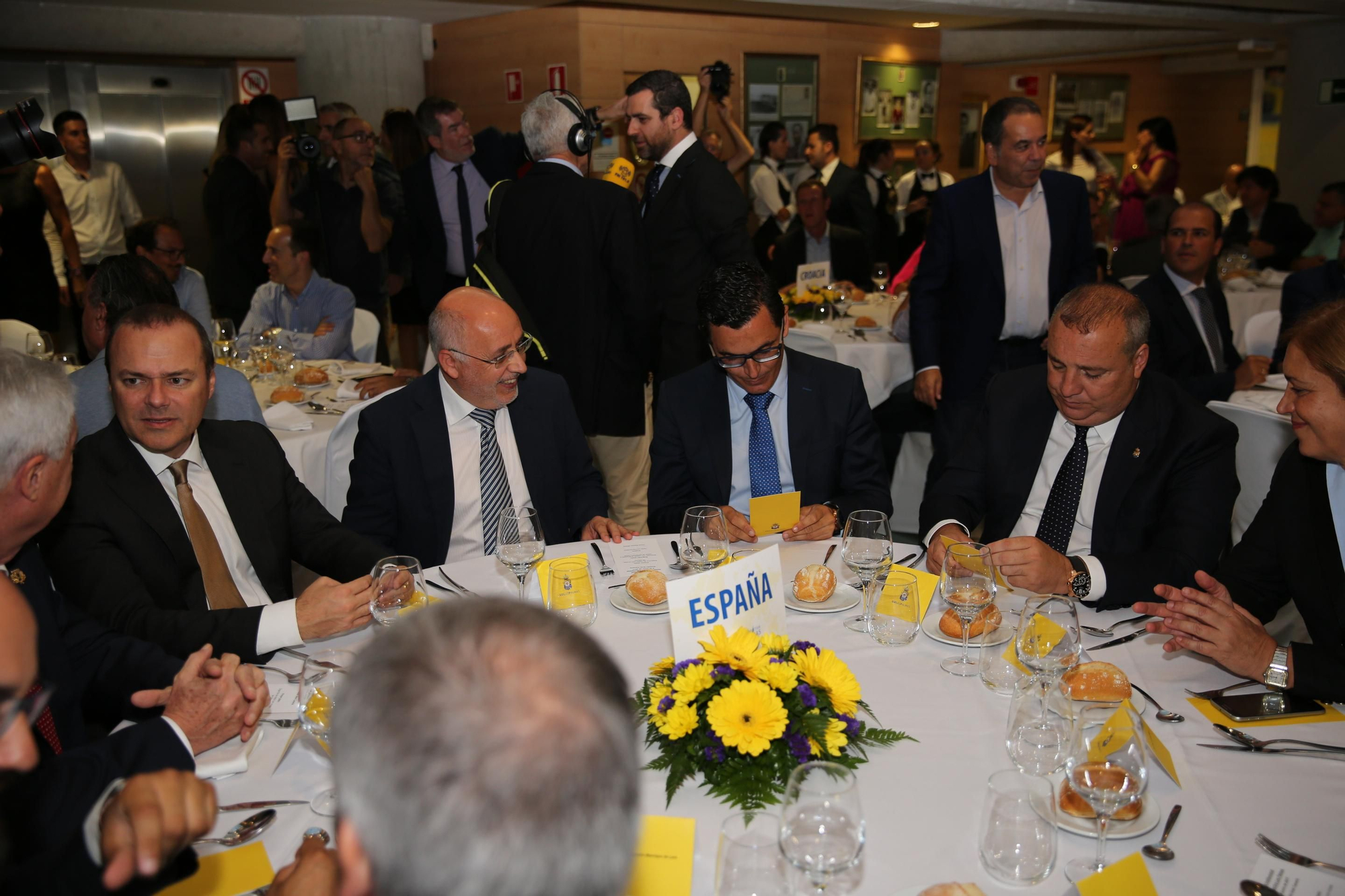 Almuerzo institucional de la UD Las Palmas en el Estadio de Gran Canaria. Alejandro Ramos.