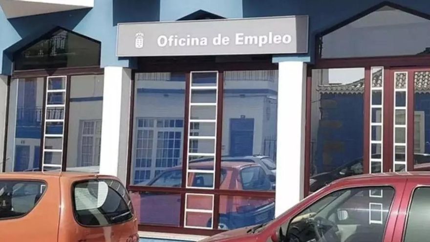 Canarias reduce sus parados en agosto tras retomar la senda de la creación de empleo