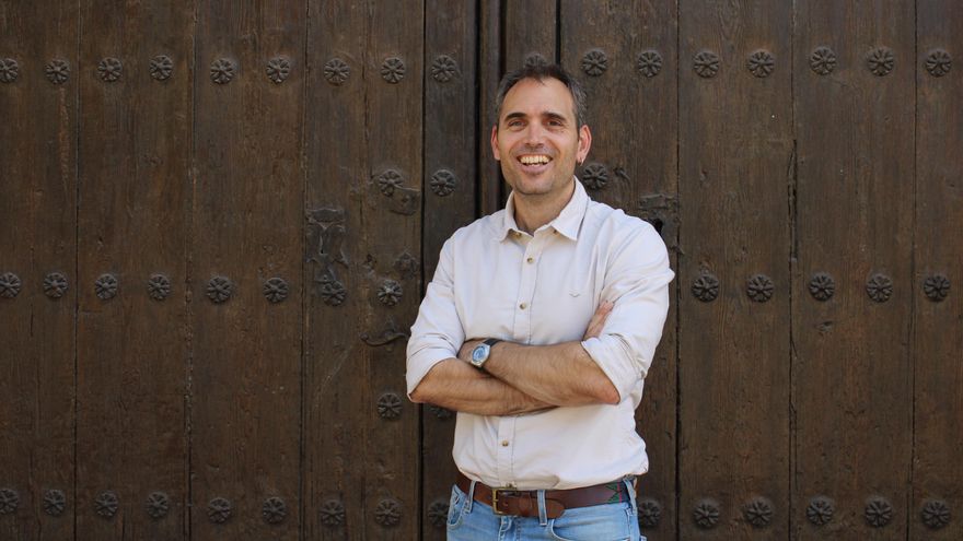 Toni Valero, líder de IU Andalucía: "Podemos puede subirse al tren hasta el último día, pero no para renegociar todo"